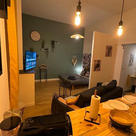 Charmant Appartement Climatise Aux Pieds De La Cite การ์กาซอน ภายนอก รูปภาพ